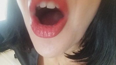 Honey, dili ka pasudlon sa imong stepmom karon sa eskwelahan... I need you so much...